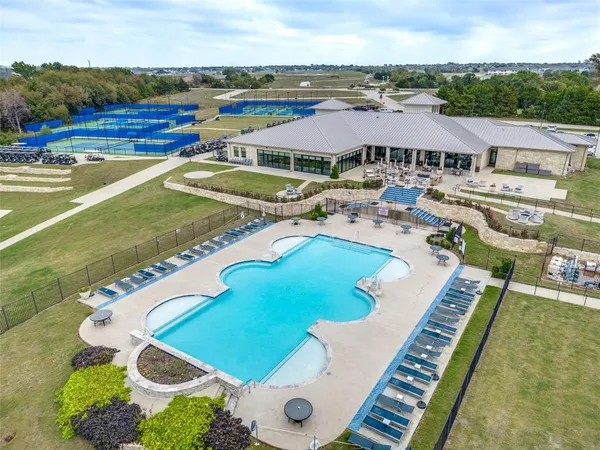 $695,000 | 1646 Governors Boulevard, Heath, TX 75126