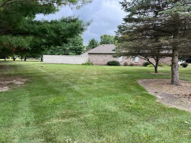 1119 Muessing Road Indianapolis, IN 46239 - Photo 4 of 19