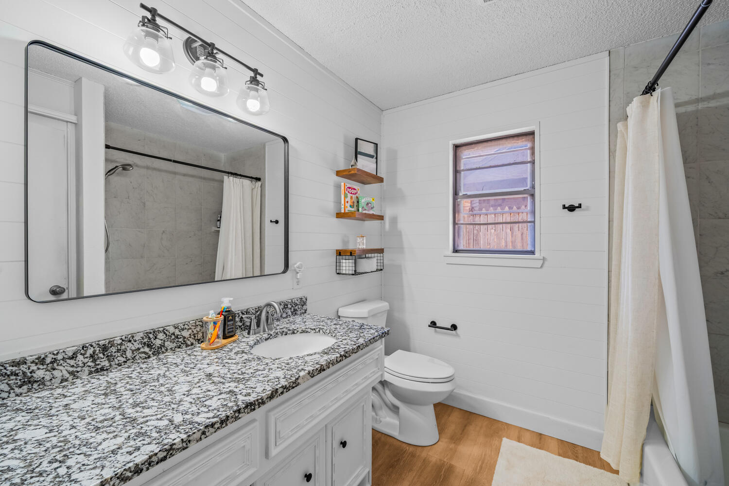 5402 89th Street Lubbock, TX 79424 - Photo 27 of 42 5402 89th St interiors blurred-10