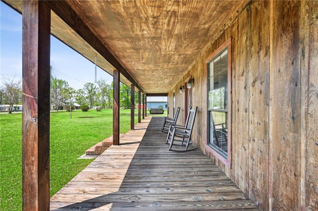 16685 Meisner Road Springfield, LA 70462 - Photo 3 of 19