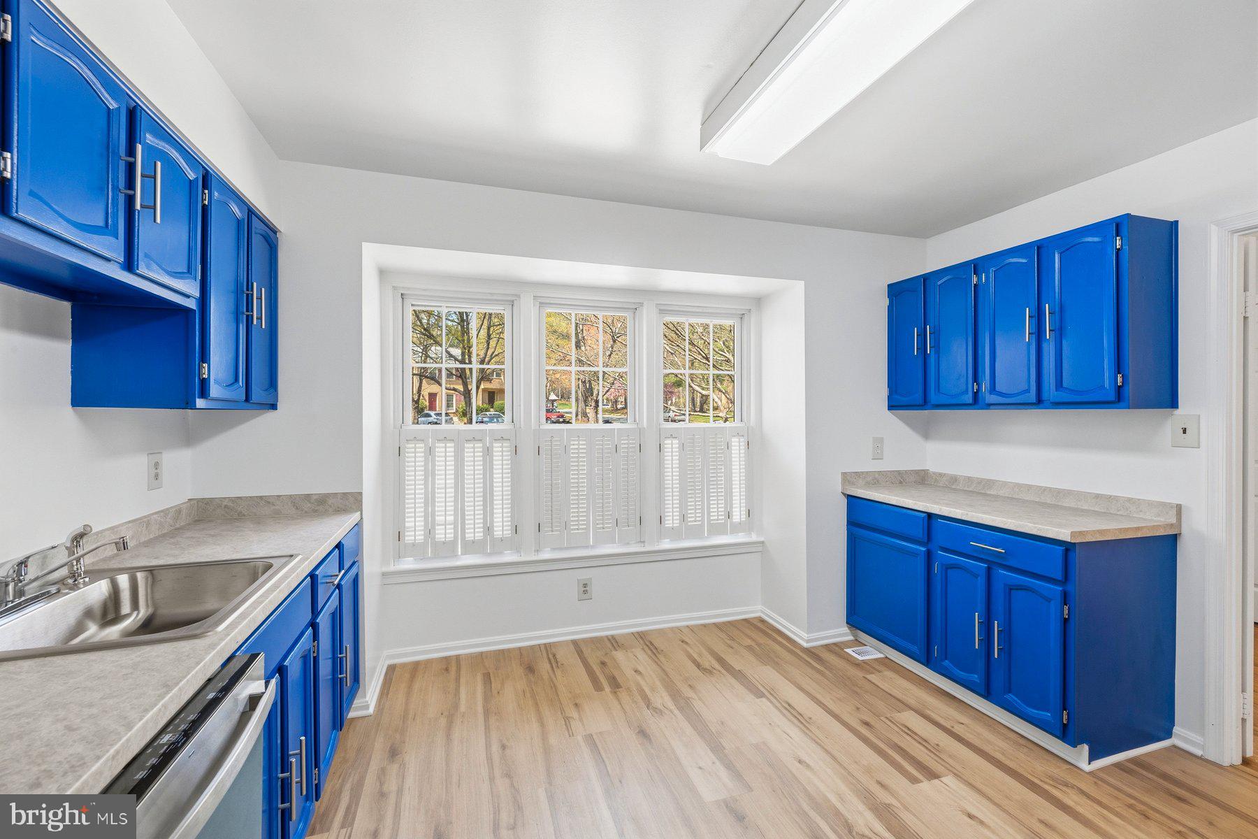 8955 Omega Court Springfield, VA 22152 - Photo 12 of 44