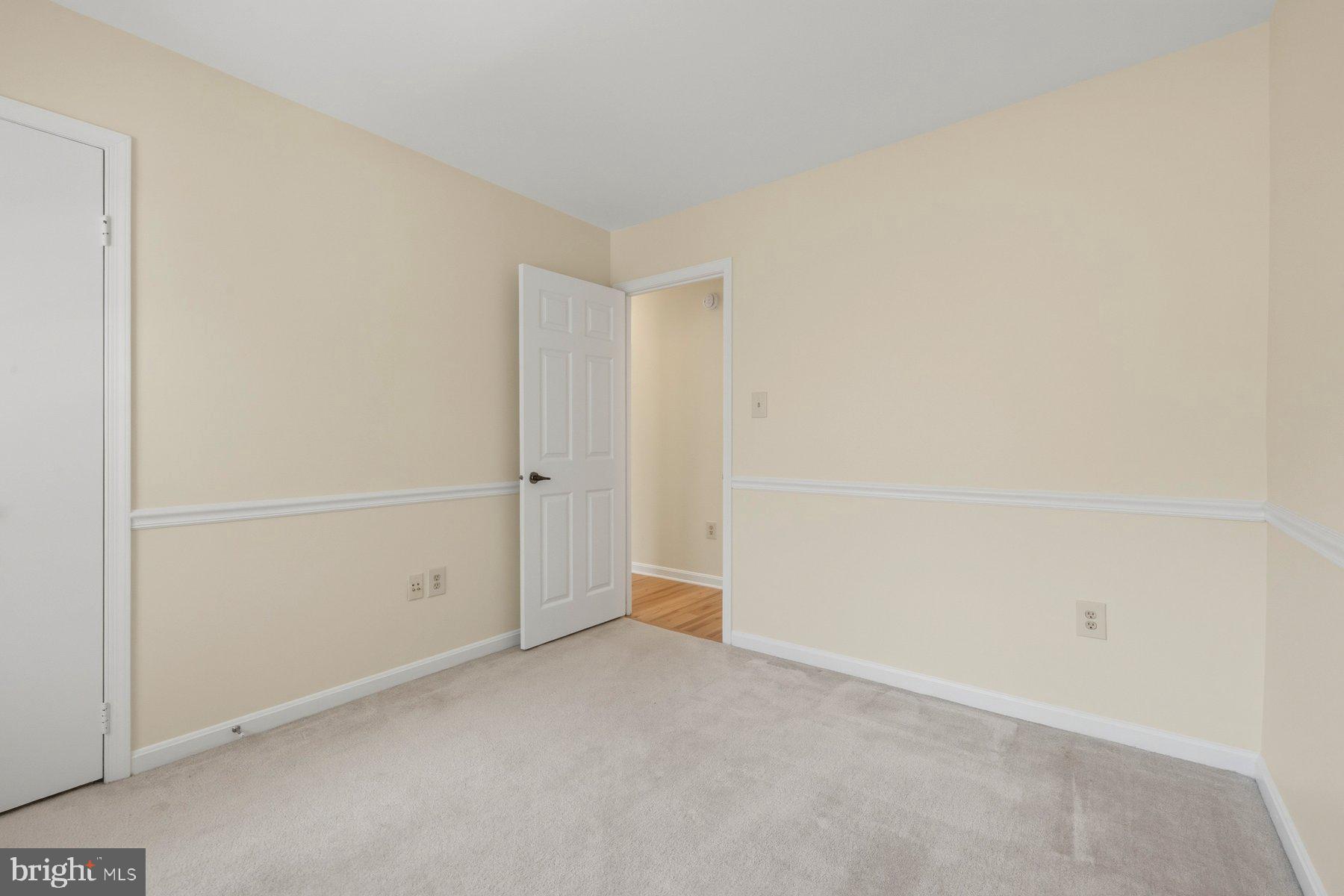 8955 Omega Court Springfield, VA 22152 - Photo 24 of 44