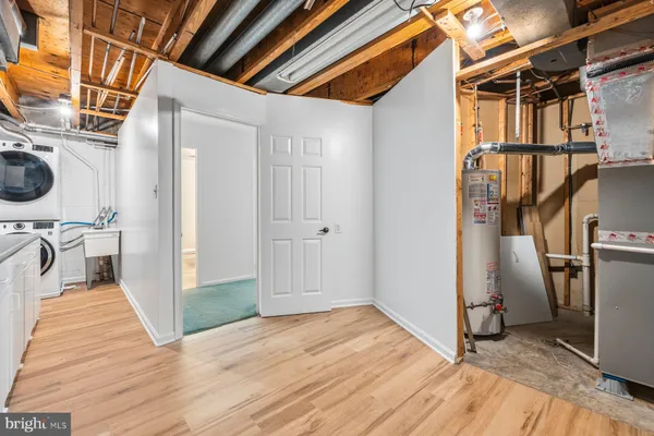 a view of a storage & utility room