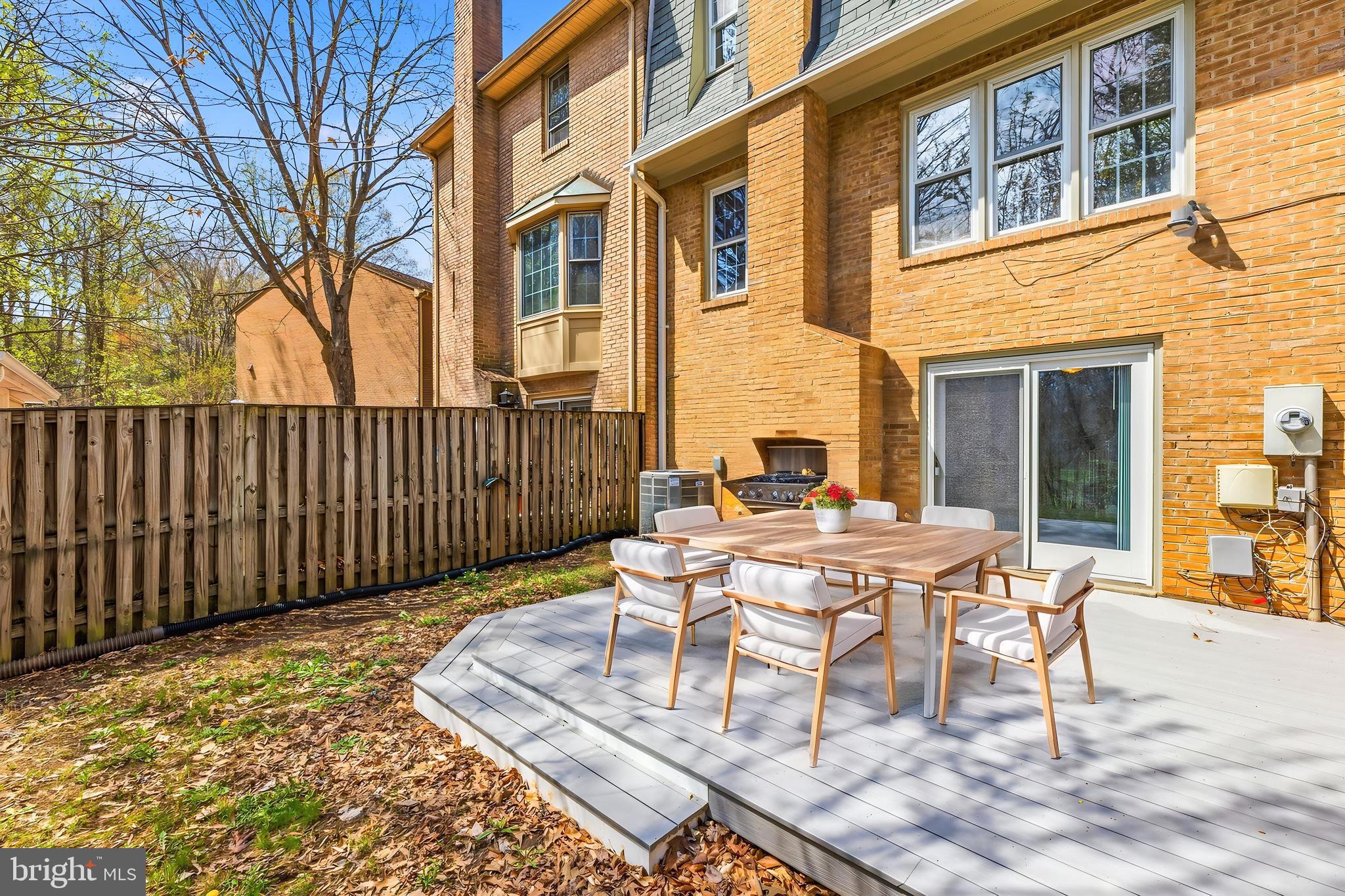 8955 Omega Court Springfield, VA 22152 - Photo 37 of 44