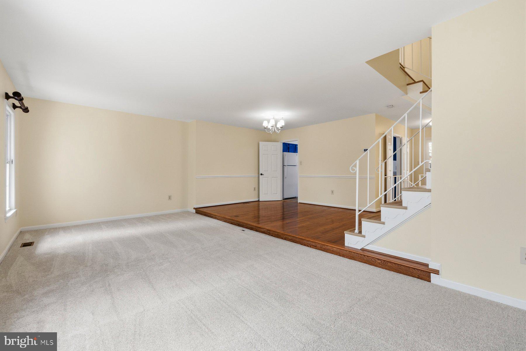 8955 Omega Court Springfield, VA 22152 - Photo 6 of 44