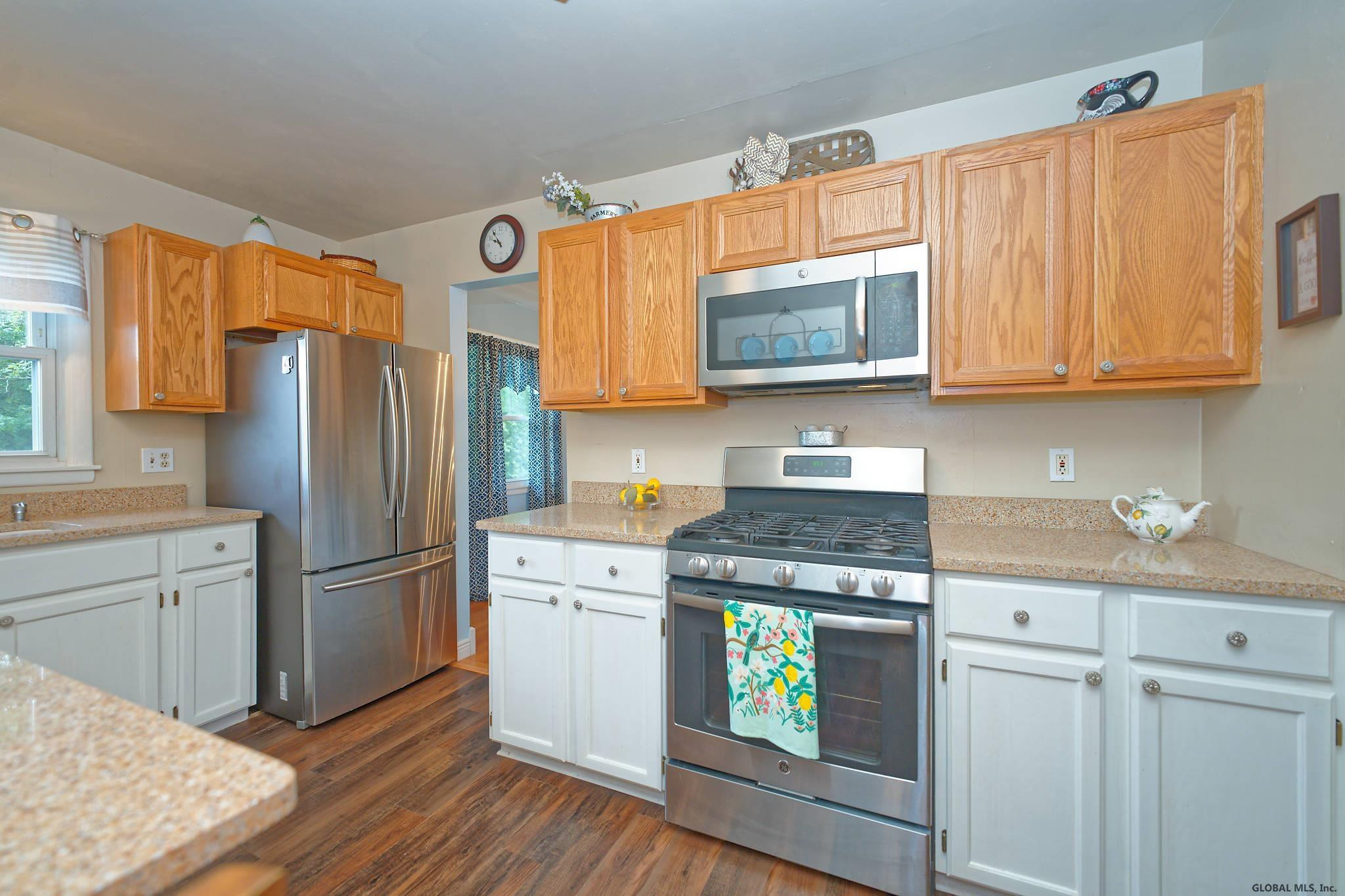99 Miller Road Colonie, NY 12189 - Photo 13 of 37 Photo 13