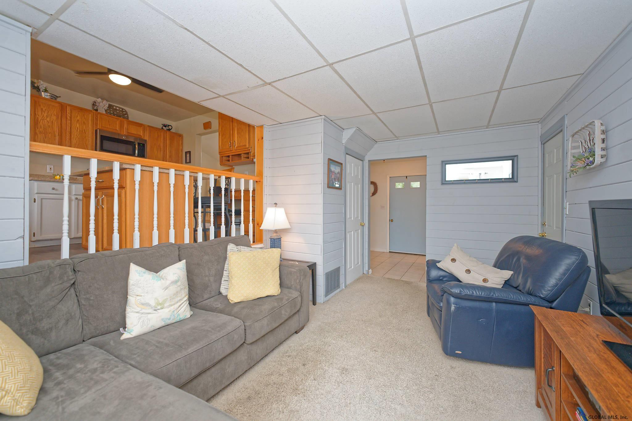 99 Miller Road Colonie, NY 12189 - Photo 18 of 37 Photo 18
