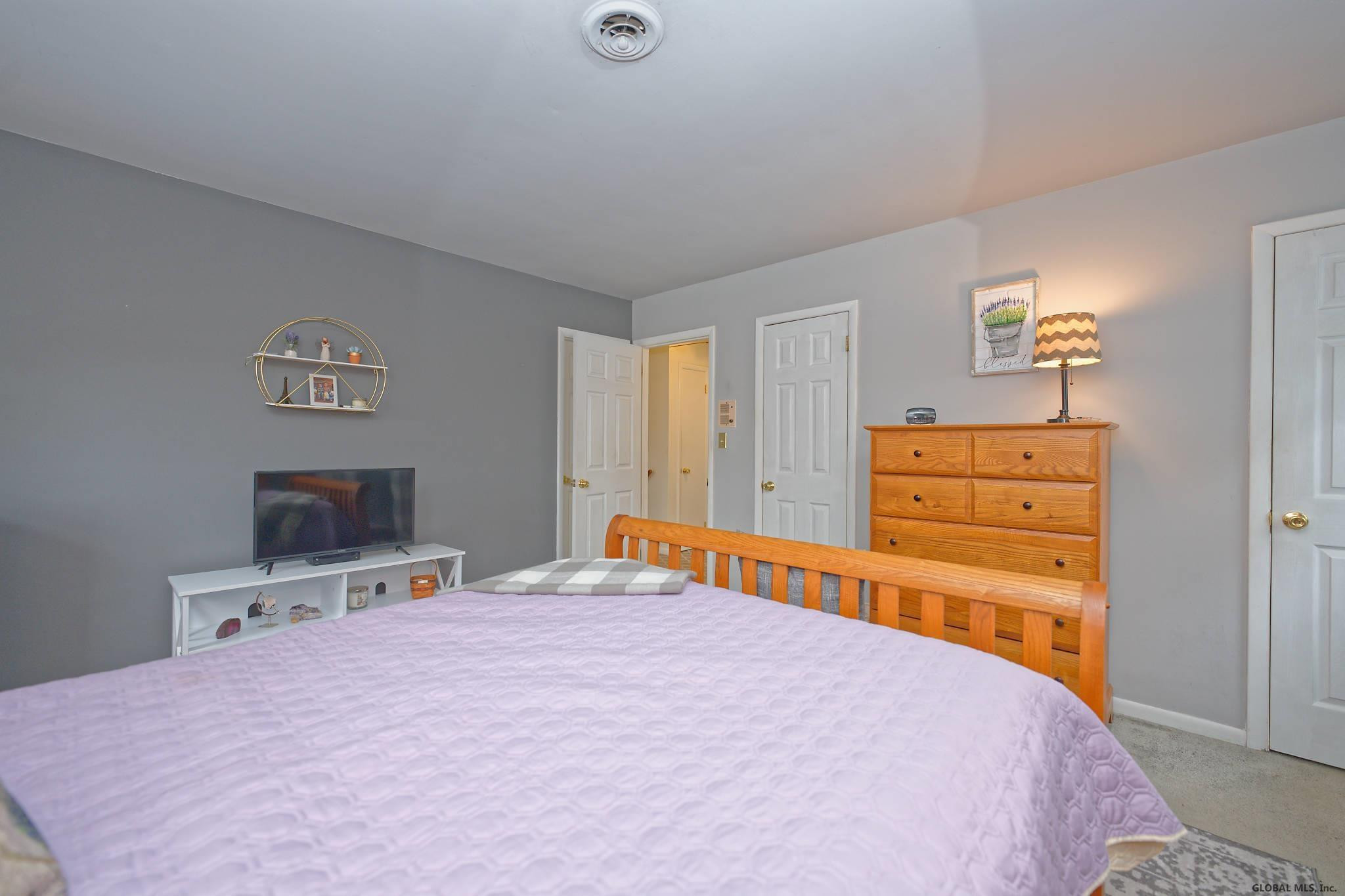 99 Miller Road Colonie, NY 12189 - Photo 20 of 37 Photo 20