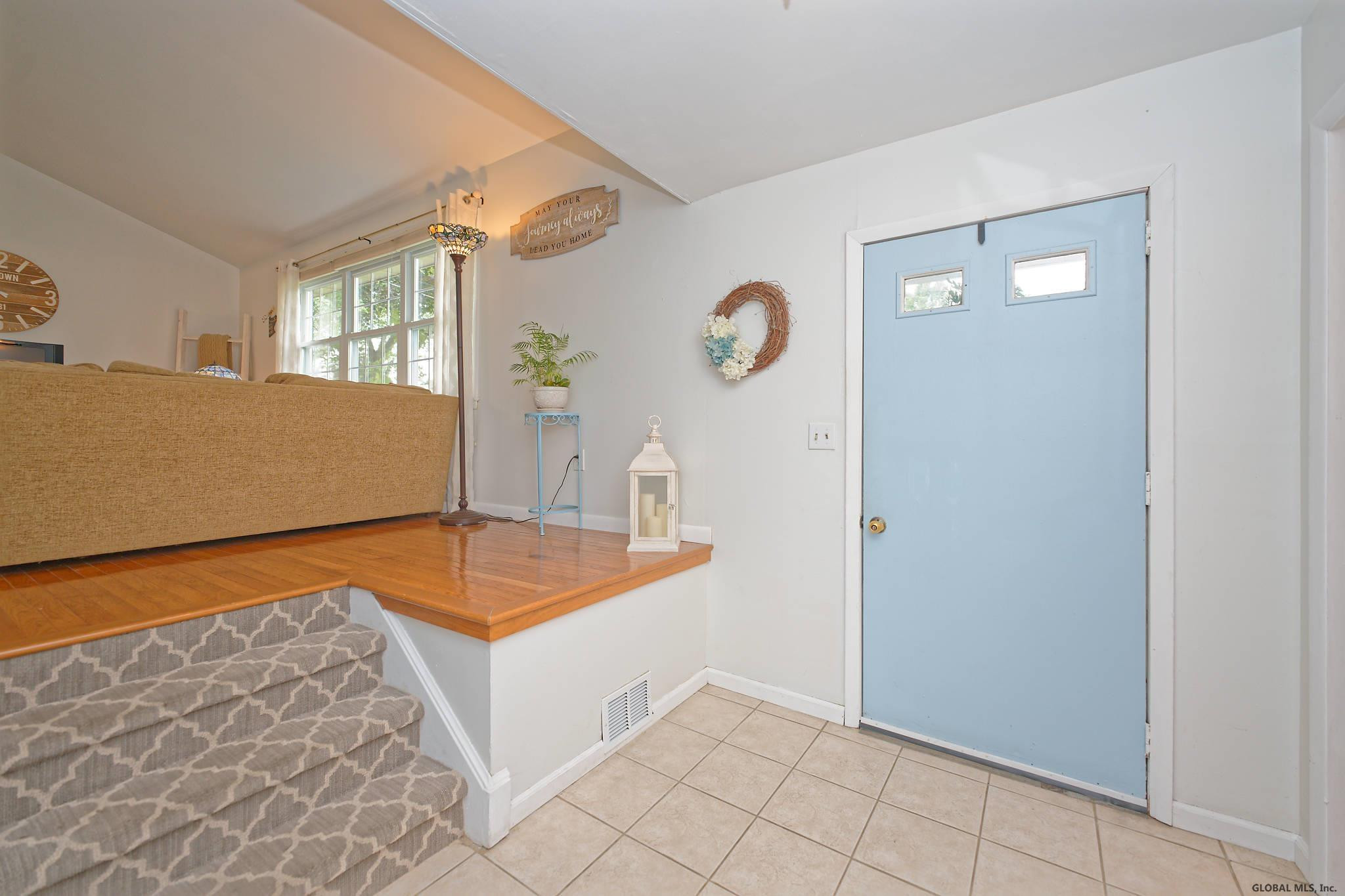 99 Miller Road Colonie, NY 12189 - Photo 7 of 37 Photo 7