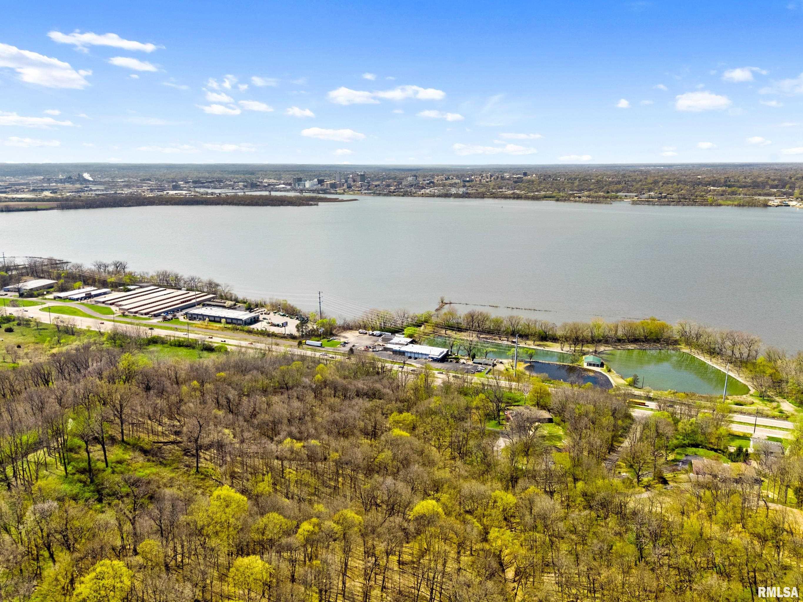 416 Highview Road East Peoria, IL 61611 - Photo 7 of 58 Gallery Image 7
