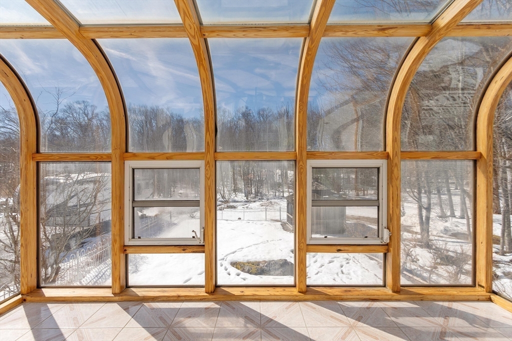 12 Newell Road Holden, MA 01520 - Photo 8 of 24 Gallery Image 8