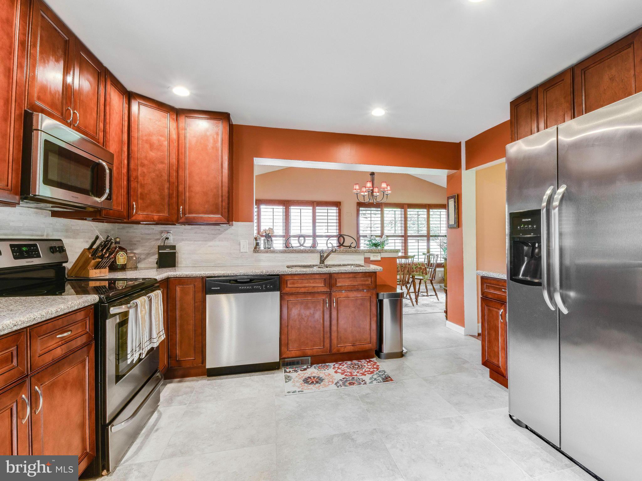 25850 Woodfield Road Damascus, MD 20872 - Photo 4 of 30 Kitchen