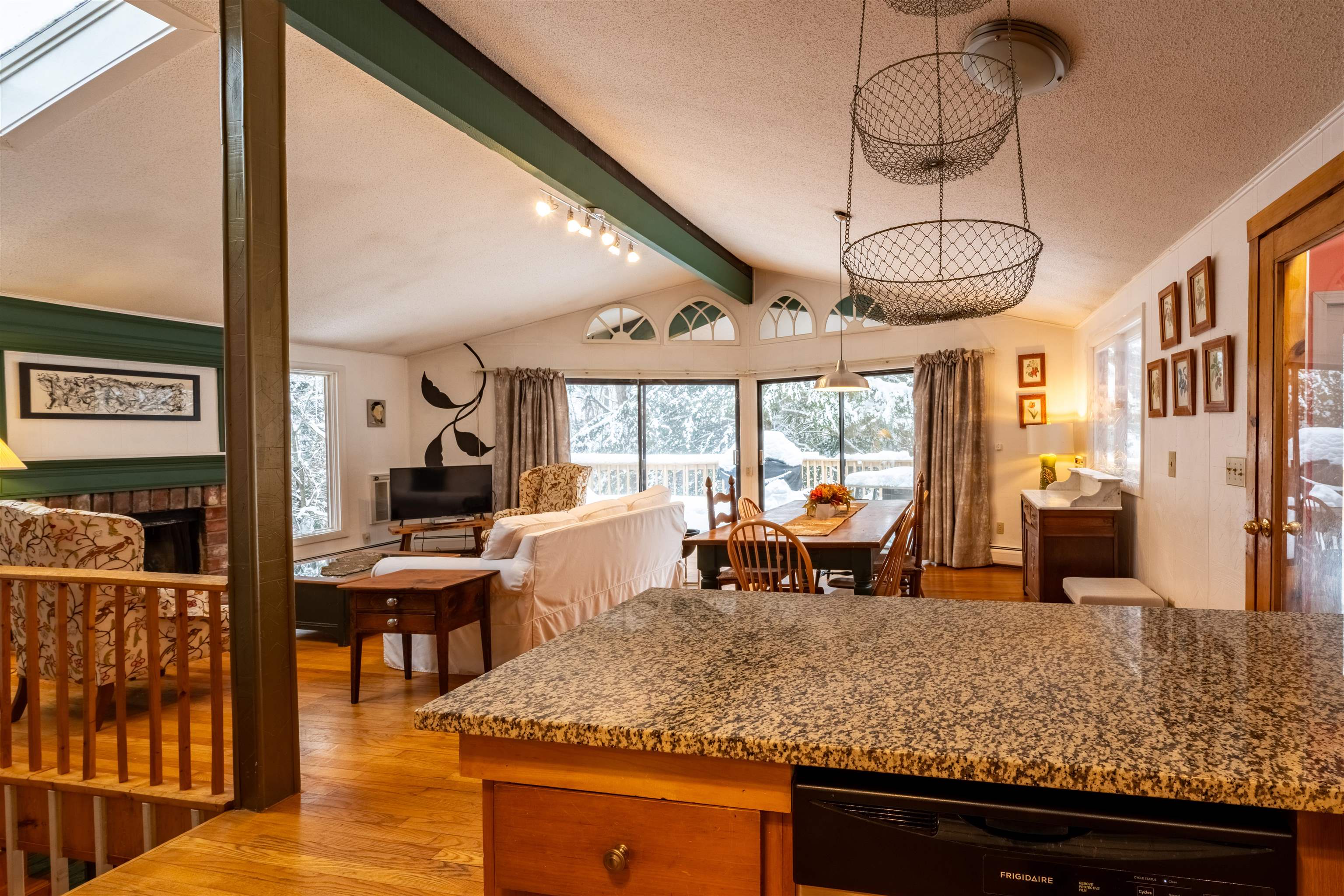 295 Taft Family Road Hartford, VT 05059 - Photo 13 of 23