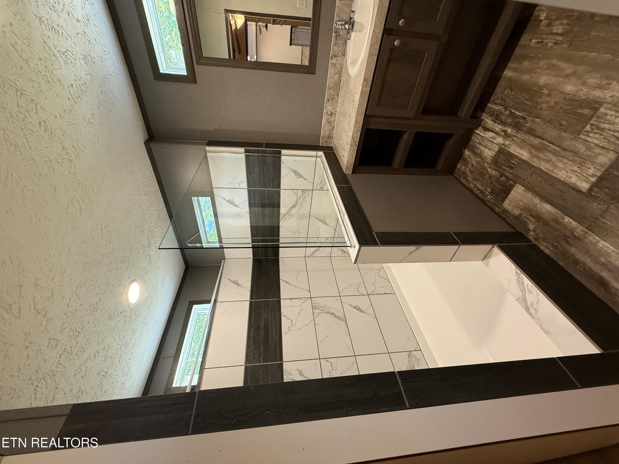 1366 Pearl Hinds Road Jamestown, TN 38556 - Photo 13 of 16 a view of entryway