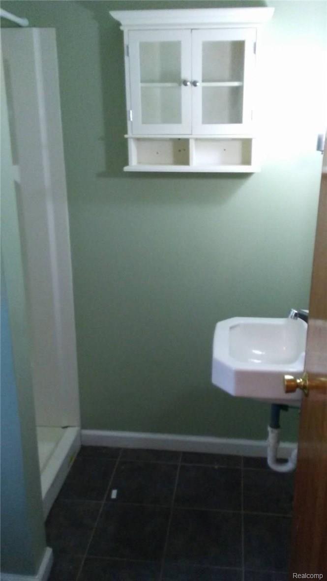 12247 East 10 Mile Road Warren, MI 48089 - Photo 10 of 14 WechatIMG111.jpeg
