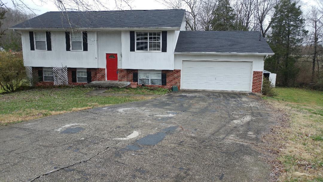116 Terri Lane Oak Ridge, TN 37830 - Photo 1 of 19 Front