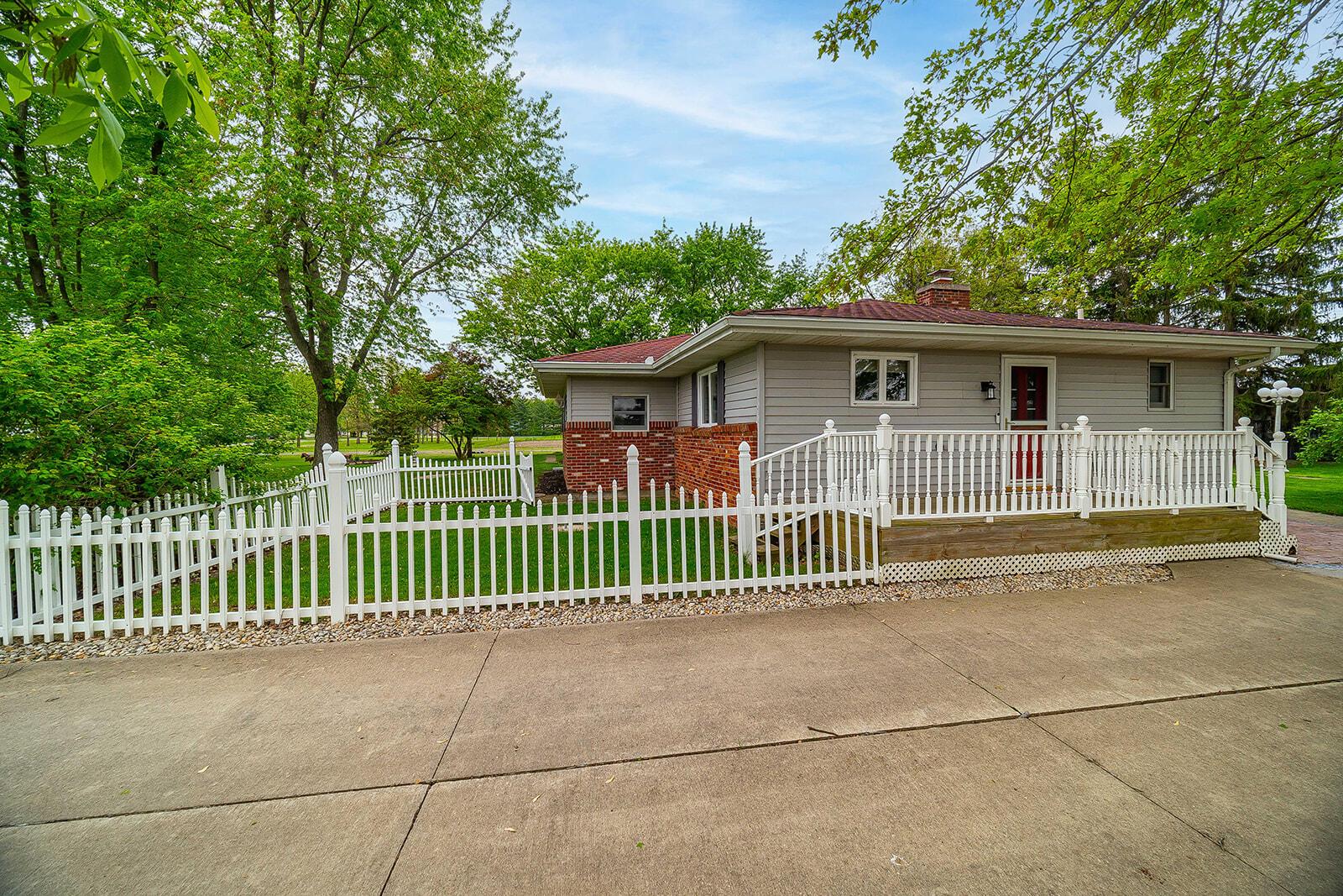 1166 Lutz Road Lima, OH 45801 - Photo 3 of 79 1166 lutz rd-6
