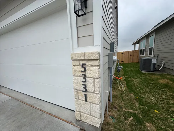$2,250 | 5331 Bruno Street, Round Rock, TX 78665