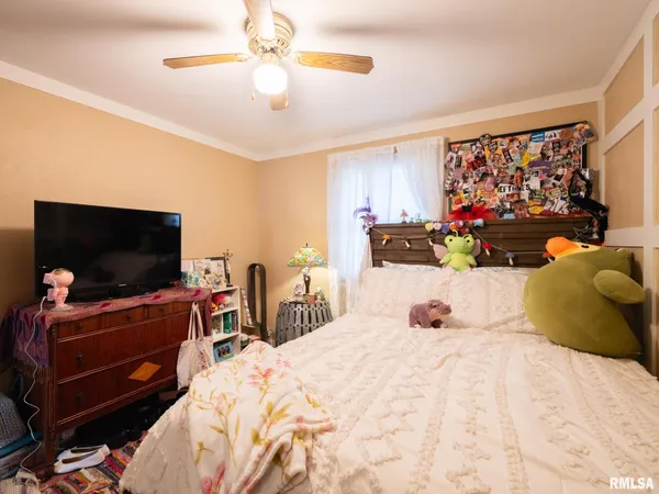 $230,000 | 1703 Highwood Avenue, Pekin, IL 61554