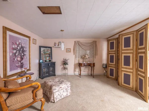 $230,000 | 1703 Highwood Avenue, Pekin, IL 61554