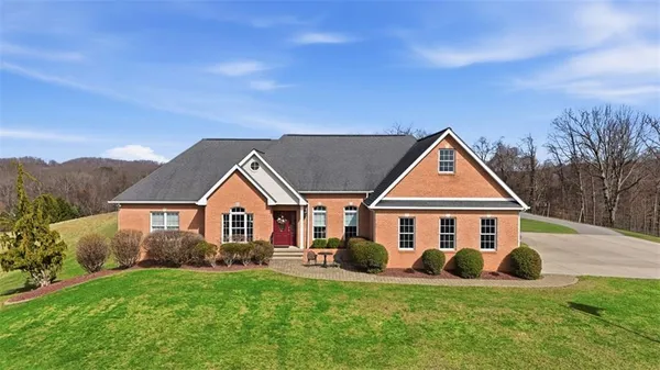 $975,000 | 148 Stone Gate Drive, Leechburg, PA 15656
