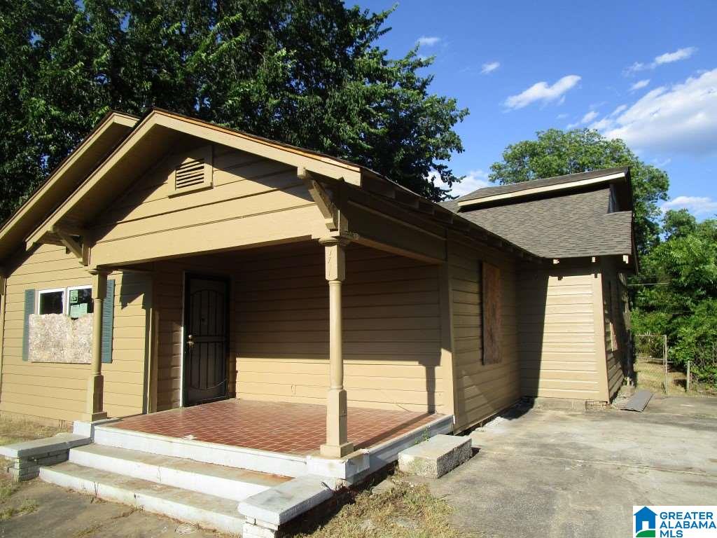 1201 17th Street Southwest Birmingham, AL 35211 - Photo 2 of 10