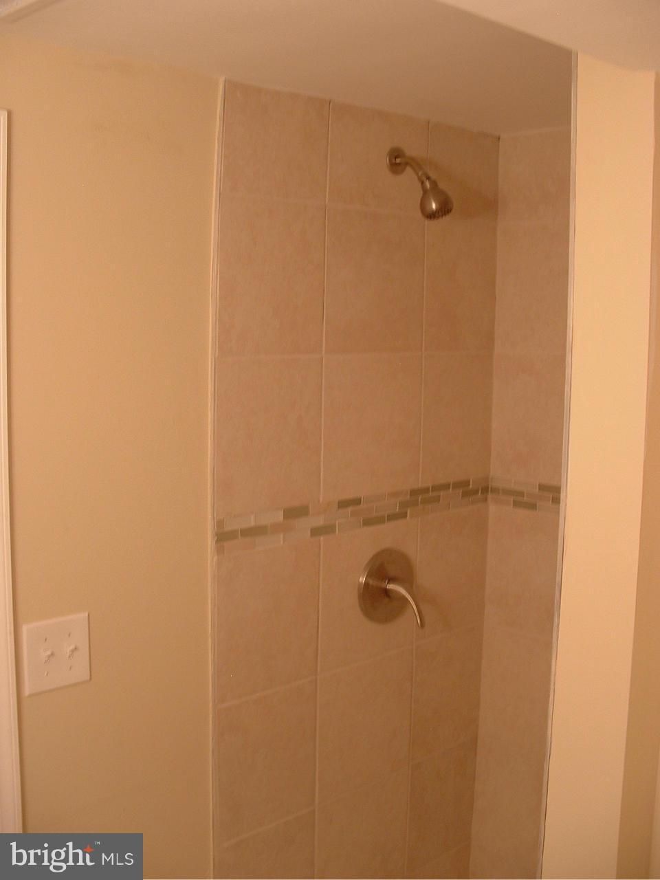 5631 Arnhem Road Baltimore, MD 21206 - Photo 11 of 26 Kitchen