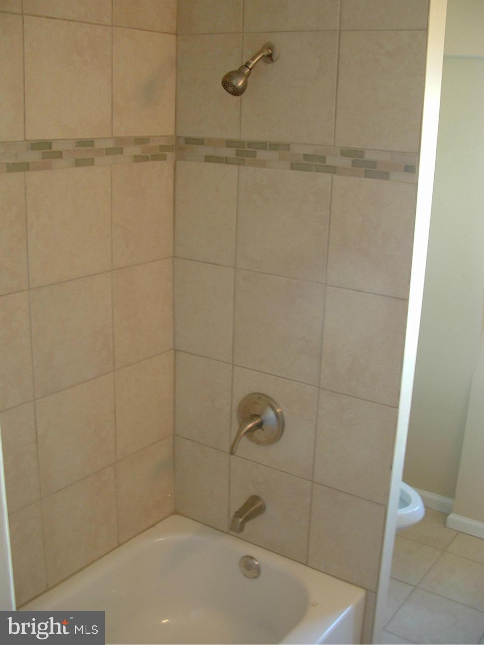 5631 Arnhem Road Baltimore, MD 21206 - Photo 22 of 26 Bath