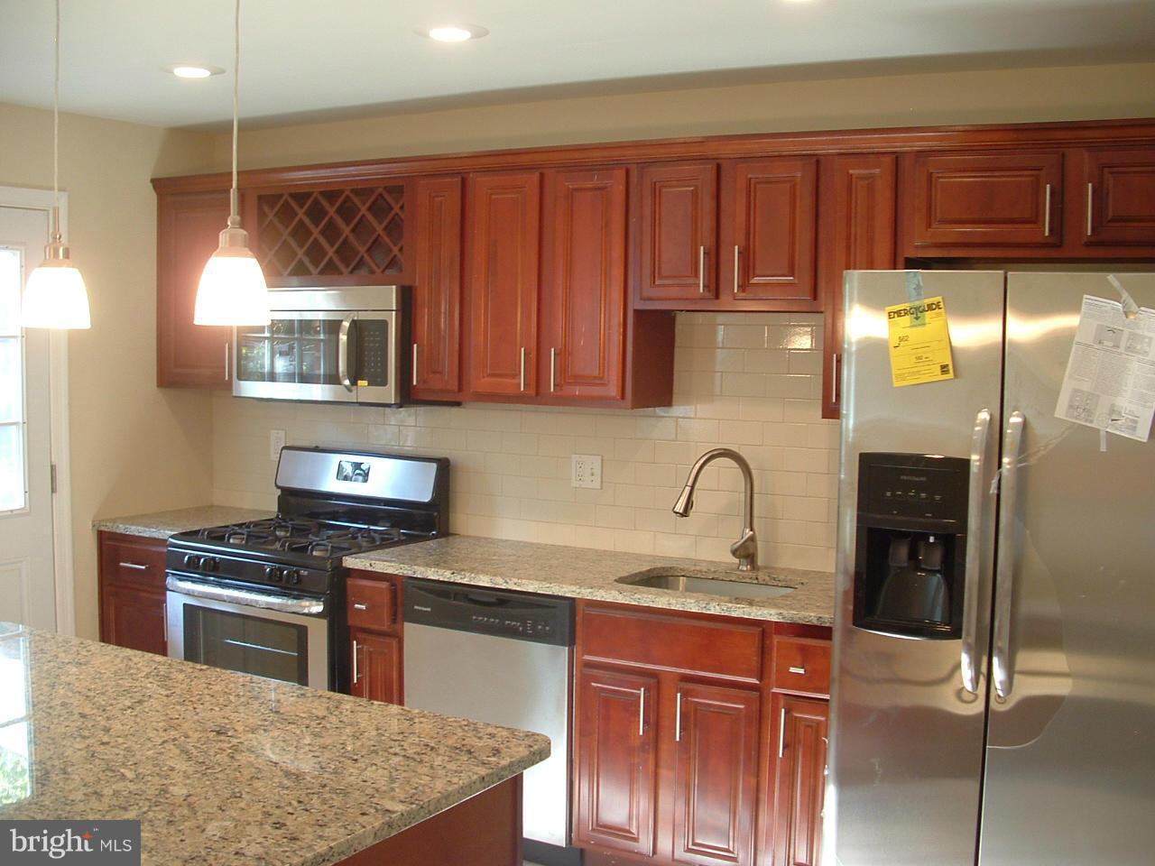 5631 Arnhem Road Baltimore, MD 21206 - Photo 5 of 26 Kitchen