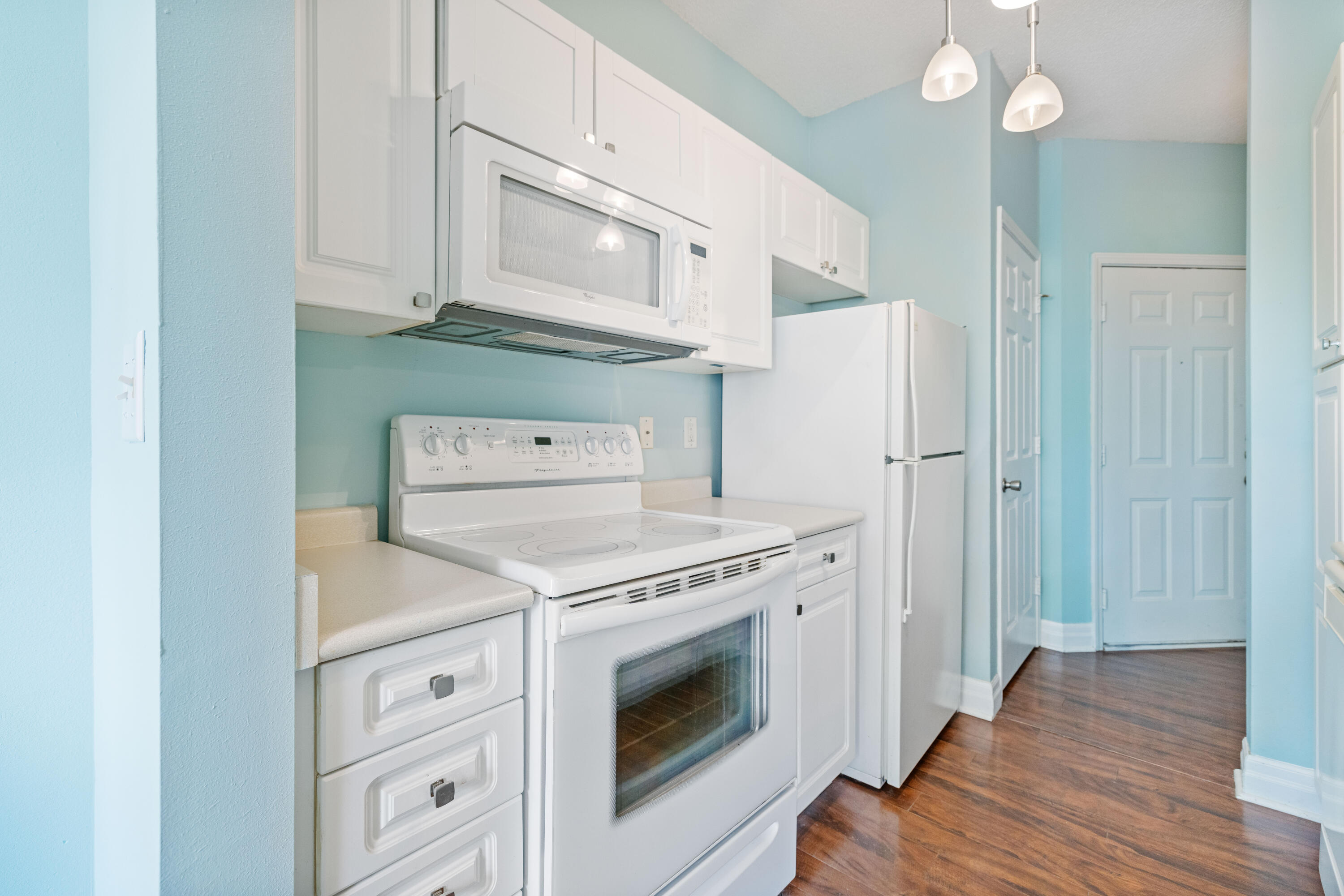 2322 Chatelain Way Mount Pleasant, SC 29464 - Photo 6 of 49