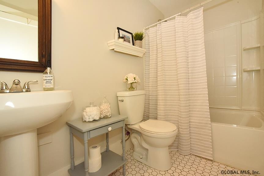 194 Allen Road Greenfield, NY 12859 - Photo 21 of 43 Photo 21