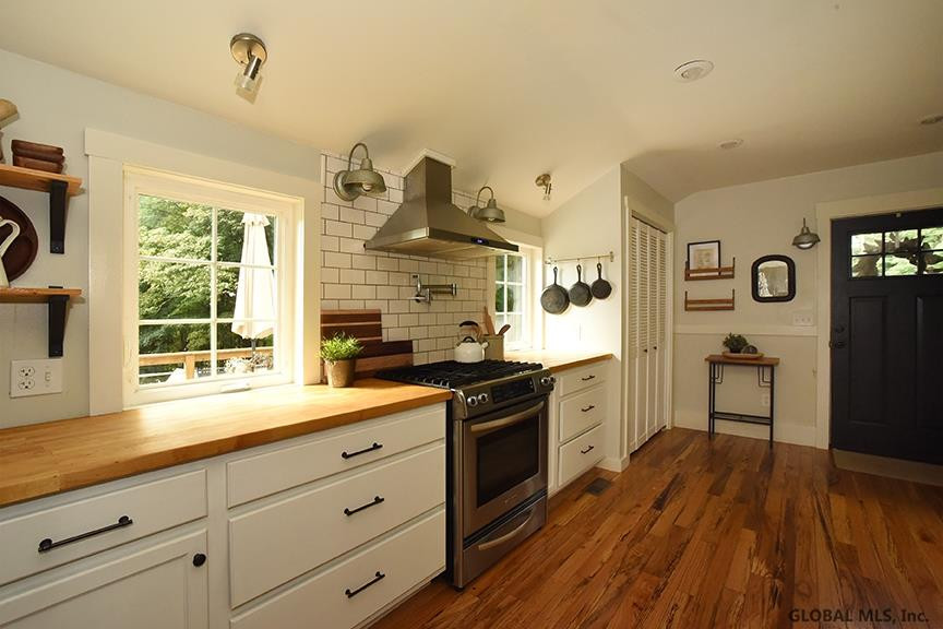 194 Allen Road Greenfield, NY 12859 - Photo 5 of 43 Photo 5