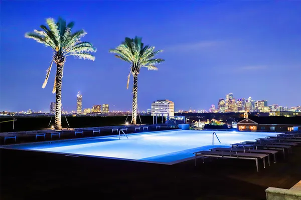 $2,100,000 | 2727 Kirby Drive, Unit 27J, Houston, TX 77098