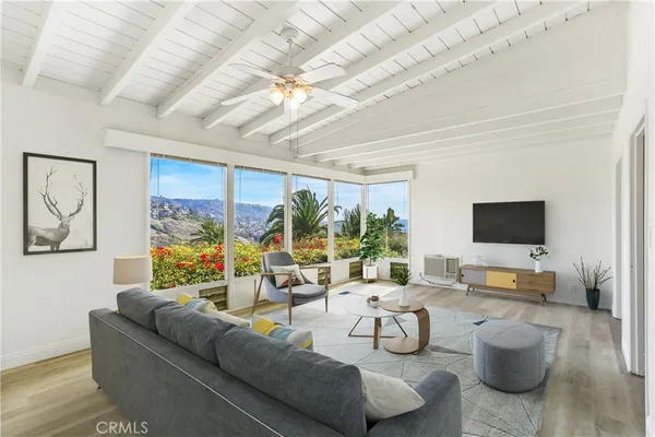 $6,000 | 580 Poplar Street, Laguna Beach, CA 92651