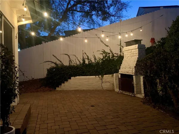 $6,000 | 580 Poplar Street, Laguna Beach, CA 92651
