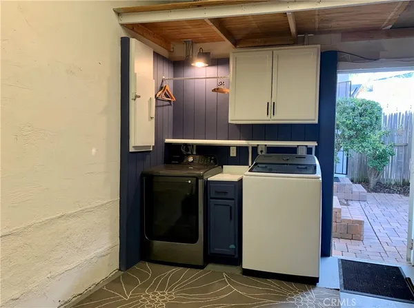 $6,000 | 580 Poplar Street, Laguna Beach, CA 92651