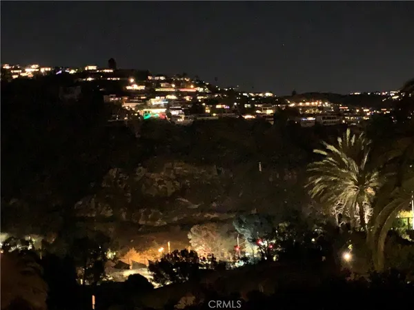 $6,000 | 580 Poplar Street, Laguna Beach, CA 92651