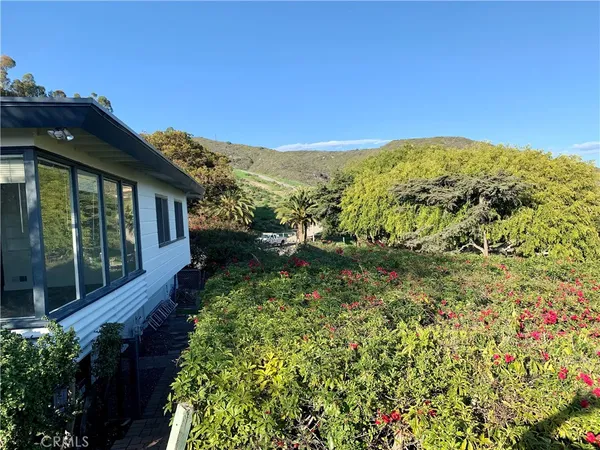 $6,000 | 580 Poplar Street, Laguna Beach, CA 92651