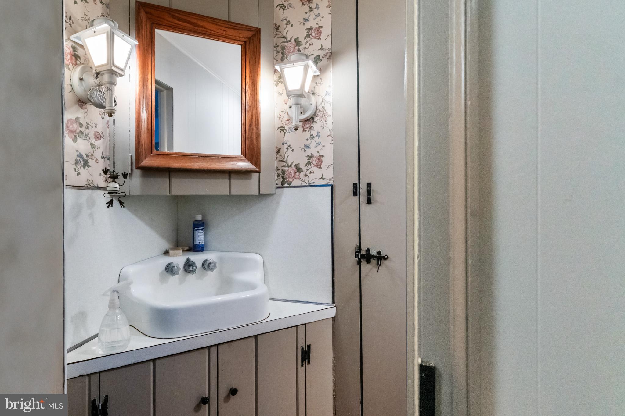 722 Rosemont Ringoes Road Stockton, NJ 08559 - Photo 25 of 39 1/2 Bathroom