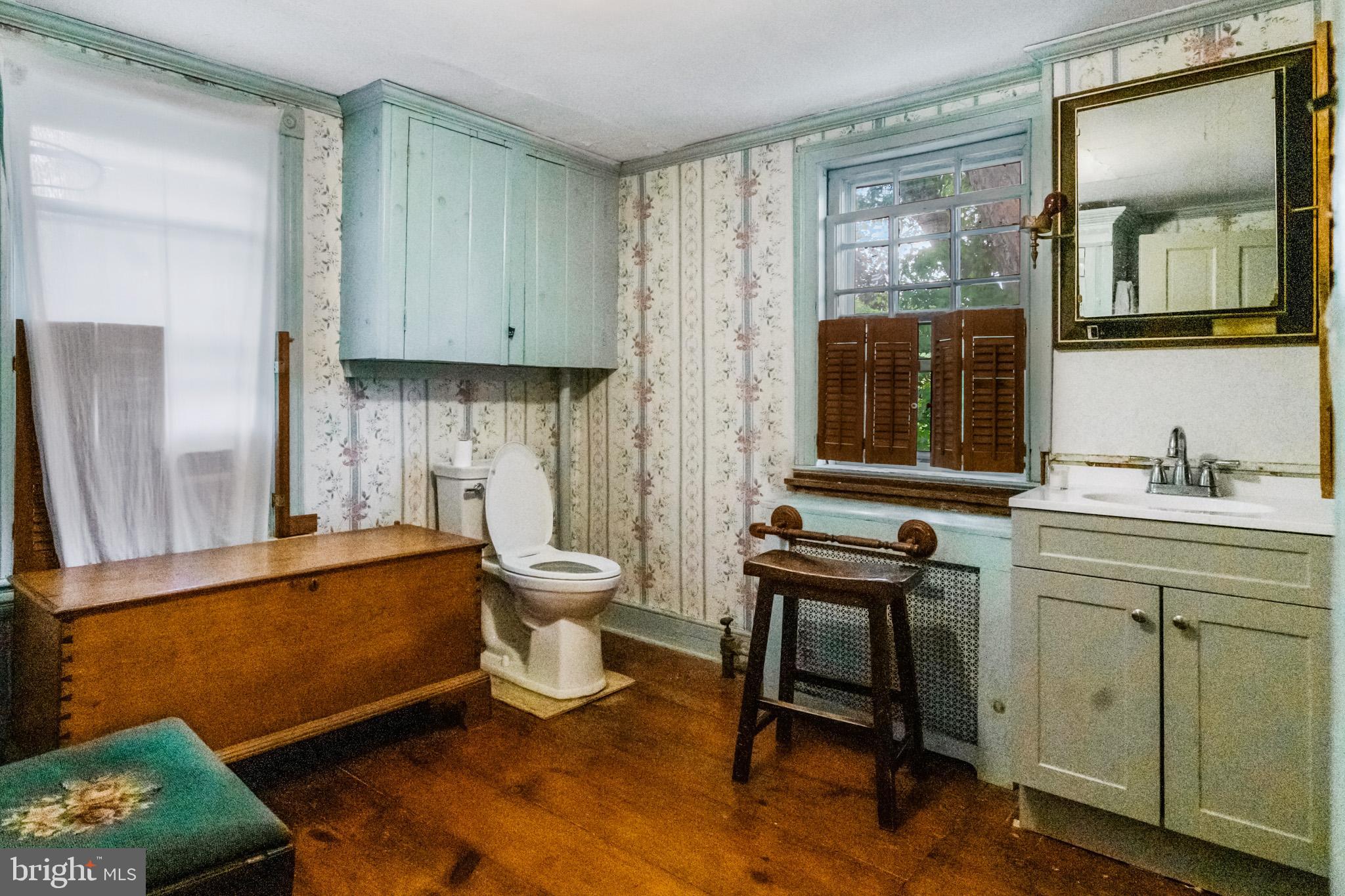 722 Rosemont Ringoes Road Stockton, NJ 08559 - Photo 32 of 39 Main Bathroom - 2nd Level