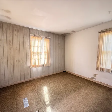 $43,000 | 1111 South Roosevelt Street, Harrisburg, IL 62946