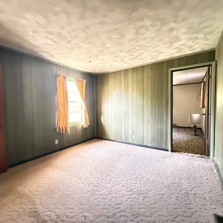 $43,000 | 1111 South Roosevelt Street, Harrisburg, IL 62946