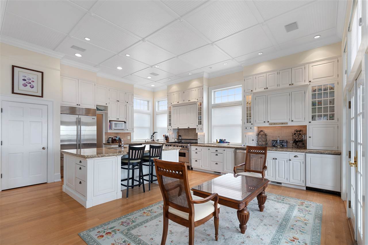 1409 Beach Cape May, NJ 08204 - Photo 17 of 42