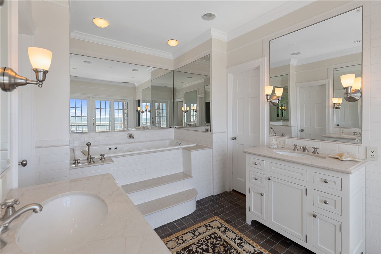 1409 Beach Cape May, NJ 08204 - Photo 31 of 42