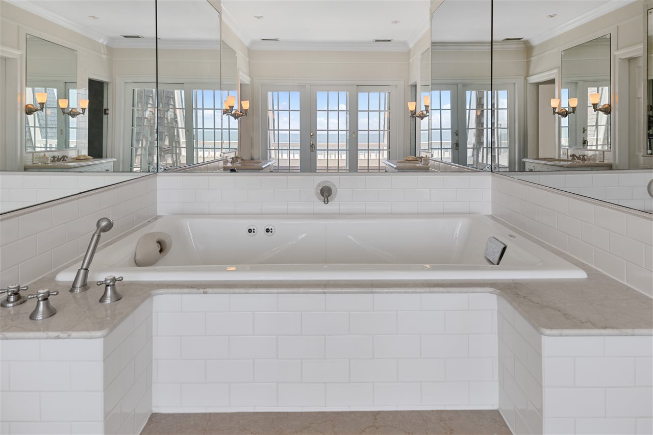 1409 Beach Cape May, NJ 08204 - Photo 32 of 42