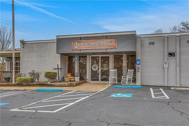 $350,000 | 125 Windsor Pk Court, Jefferson, GA 30549