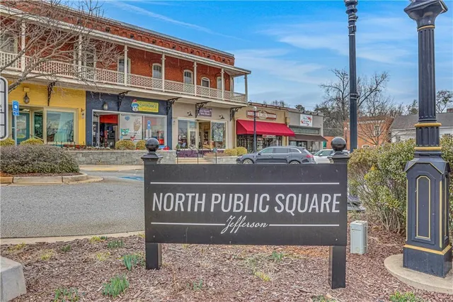 $350,000 | 125 Windsor Pk Court, Jefferson, GA 30549