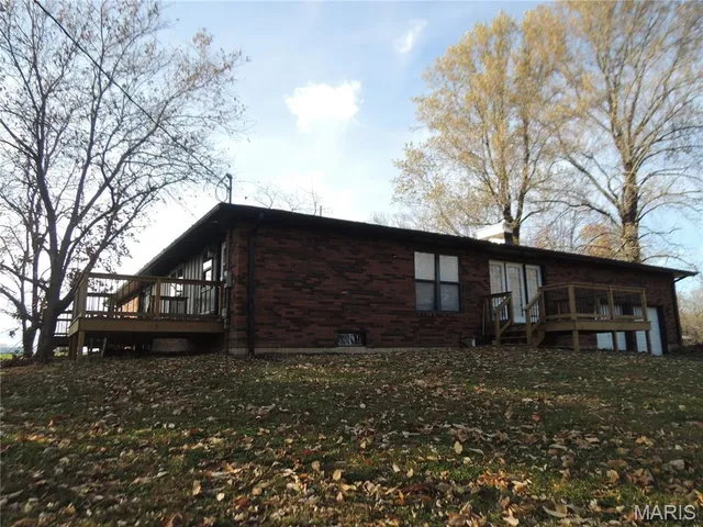 $690,000 | 1180 Campground Trail, Pocahontas, IL 62275