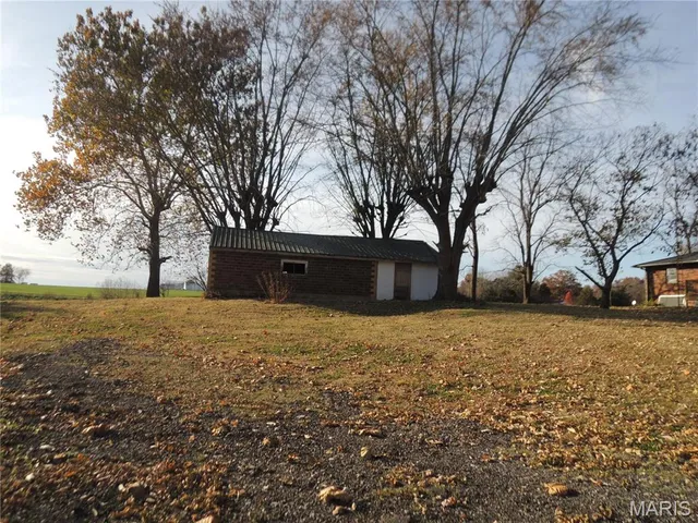 $690,000 | 1180 Campground Trail, Pocahontas, IL 62275