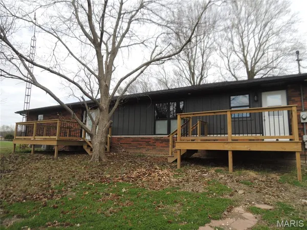 $489,800 | 1180 Campground Trail, Pocahontas, IL 62275